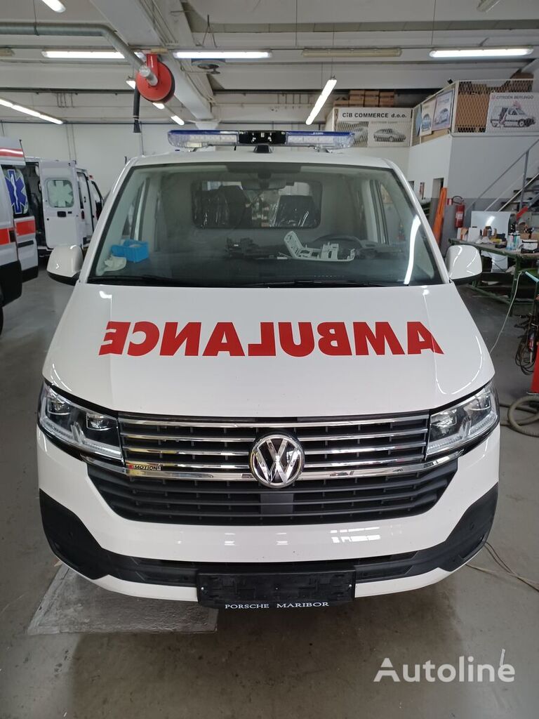 ny Volkswagen Transporter ambulans minibuss