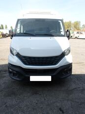 skadad IVECO Daily kylbil lastbil  < 3.5t