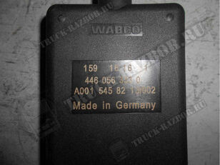 MERCEDES-BENZ пульт управления пневморессорами (0015458213) instrumentpanel till MERCEDES-BENZ dragbil