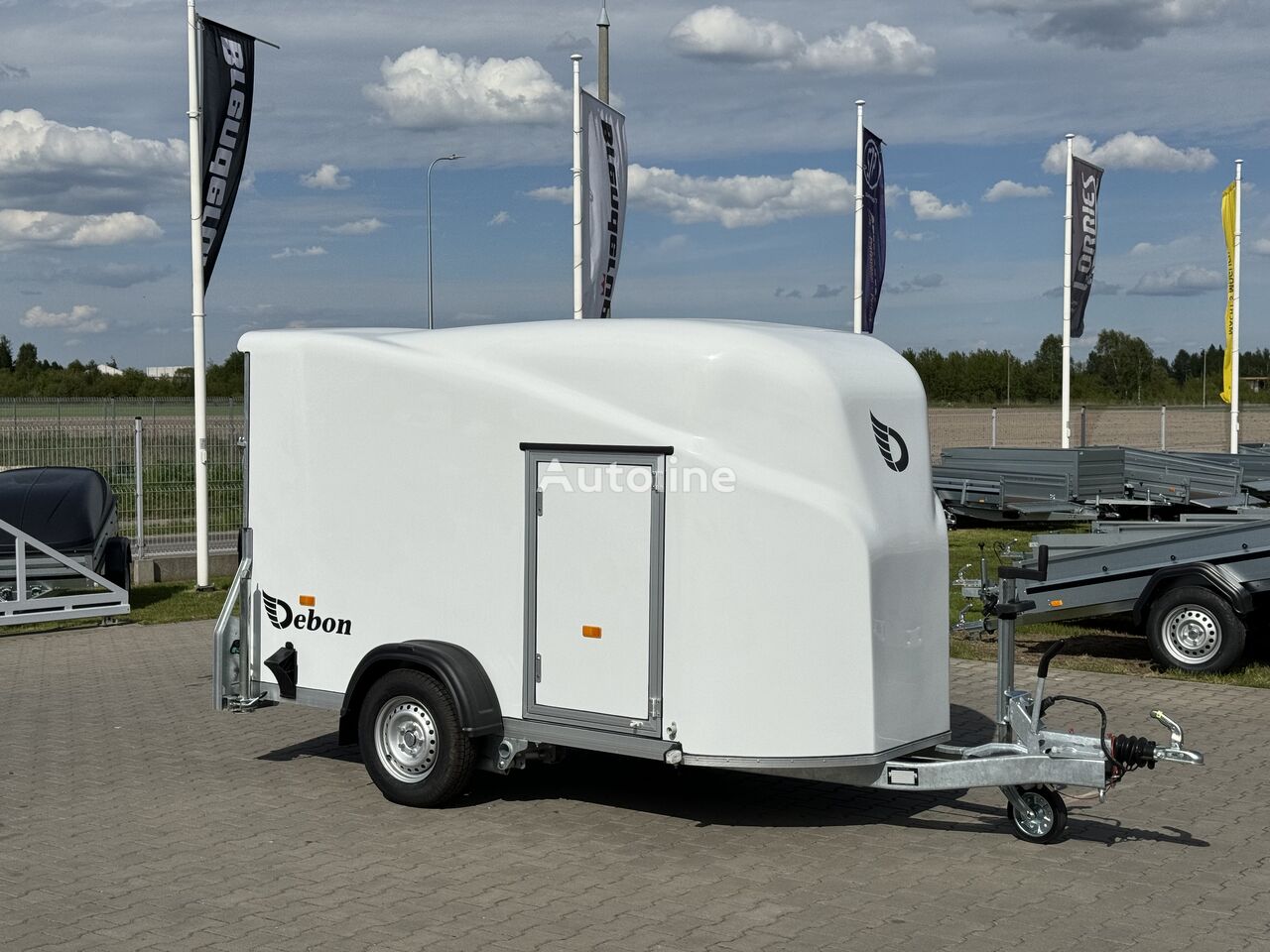 ny Debon Cargo 1300 + side doors 1.3T GVW trailer cargo van box white slutet trailer
